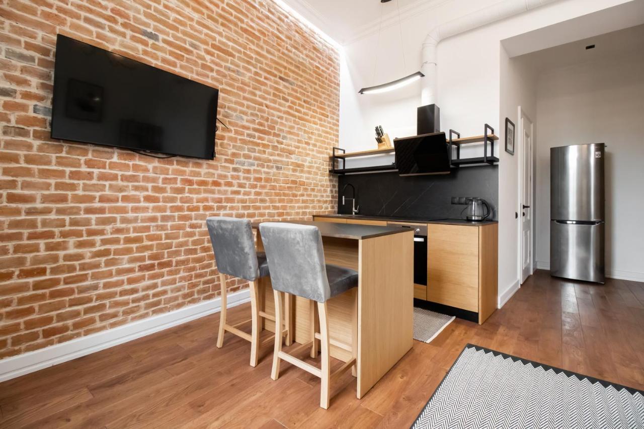 Seveneleven Apartments Chernivtsi Ngoại thất bức ảnh