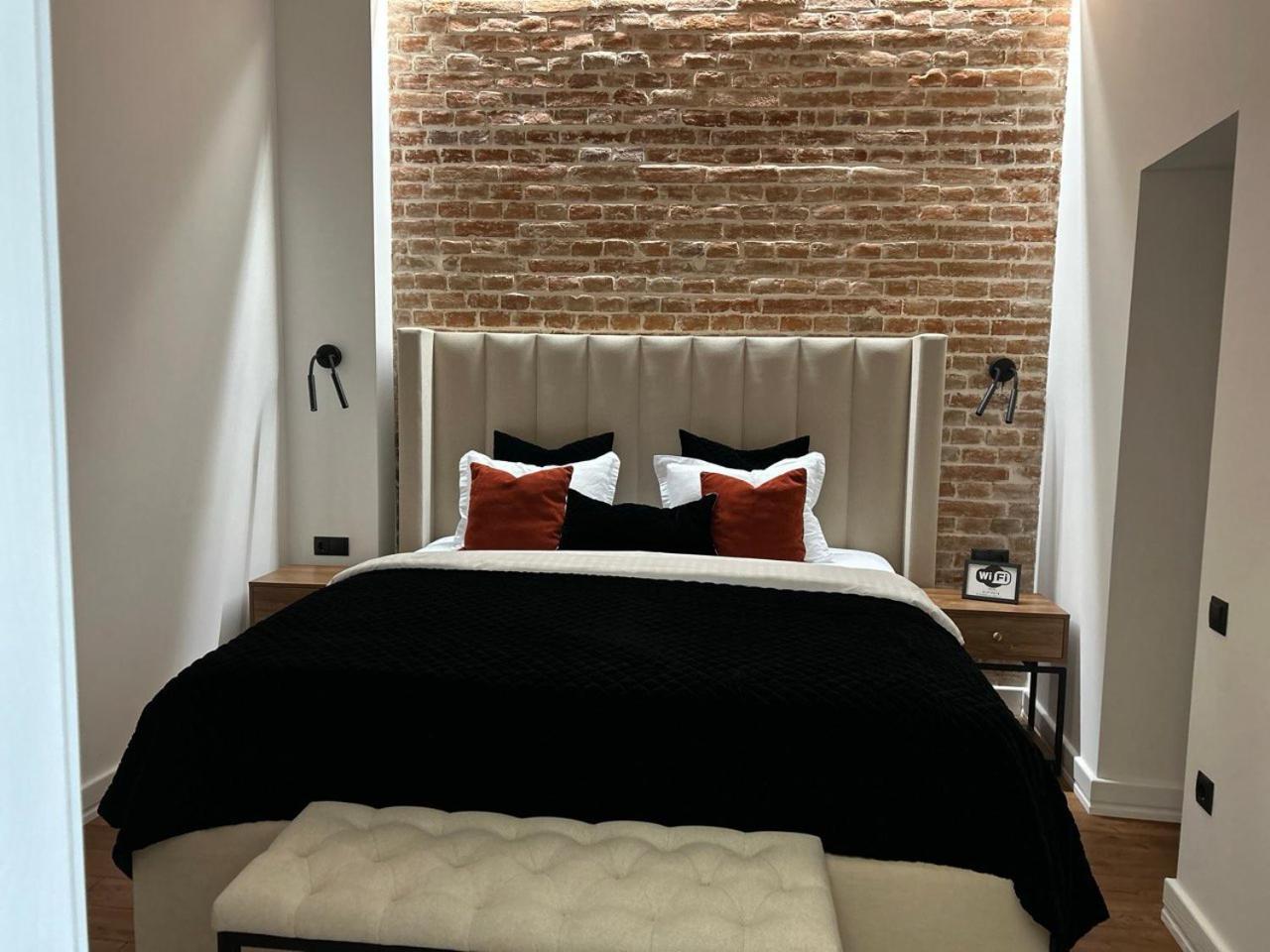 Seveneleven Apartments Chernivtsi Ngoại thất bức ảnh