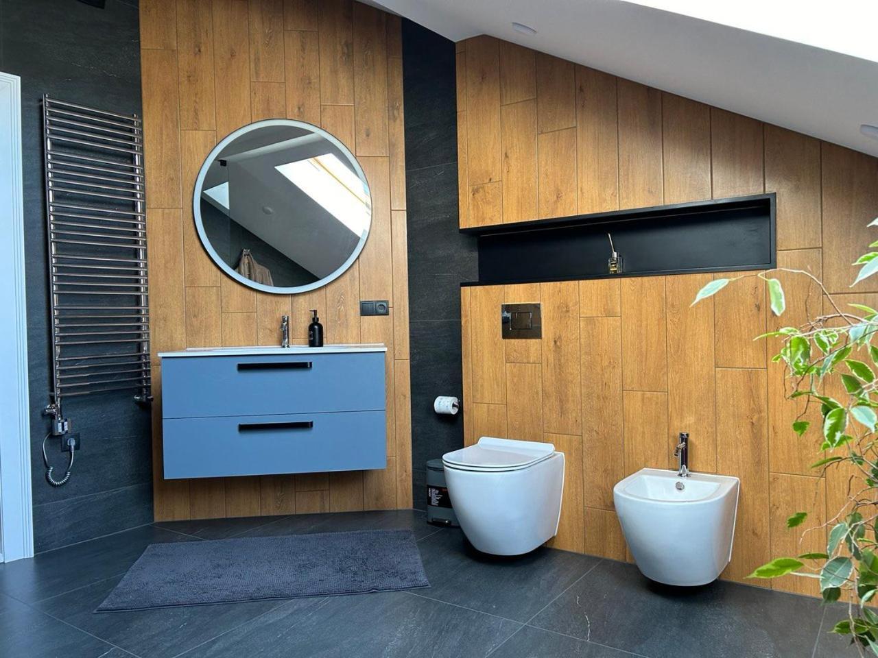 Seveneleven Apartments Chernivtsi Ngoại thất bức ảnh